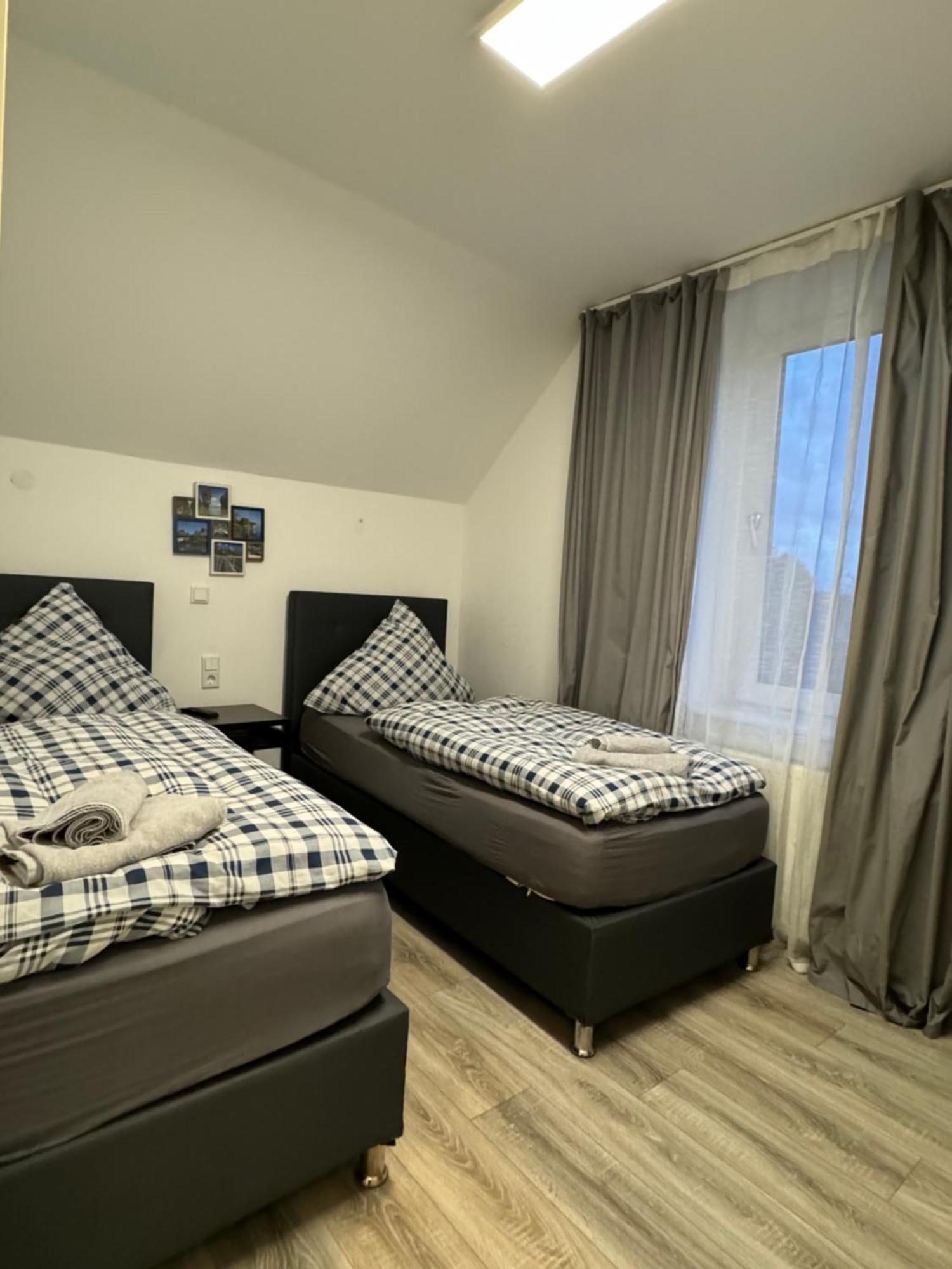 Apartments - Free Parking - Wifi - Kitchen Essen Bagian luar foto