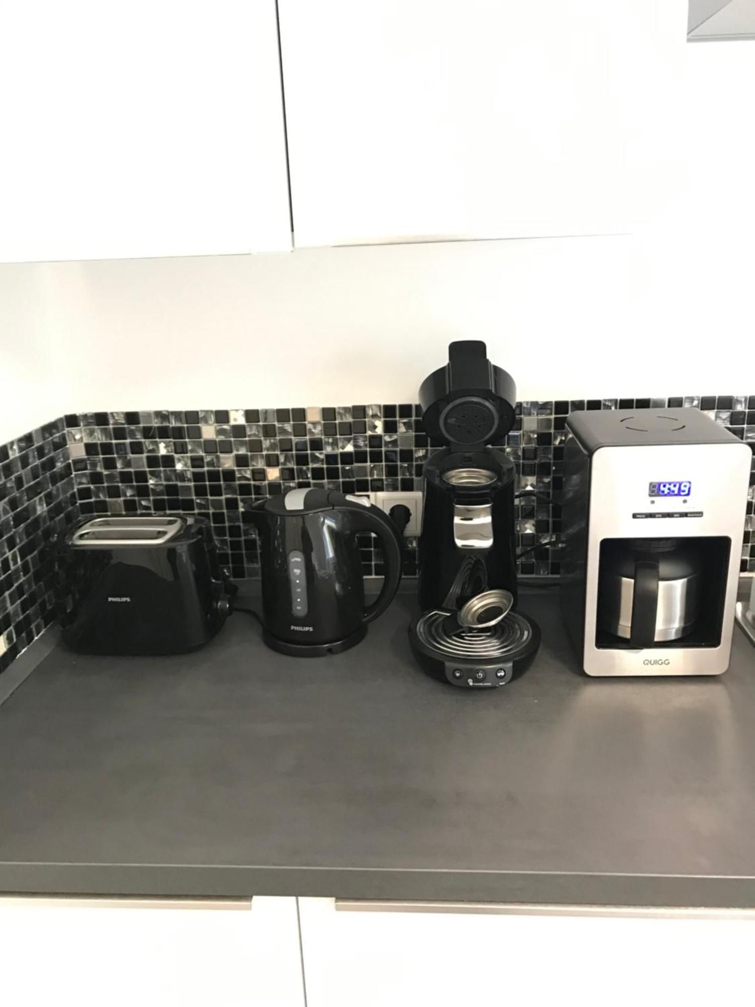Apartments - Free Parking - Wifi - Kitchen Essen Bagian luar foto