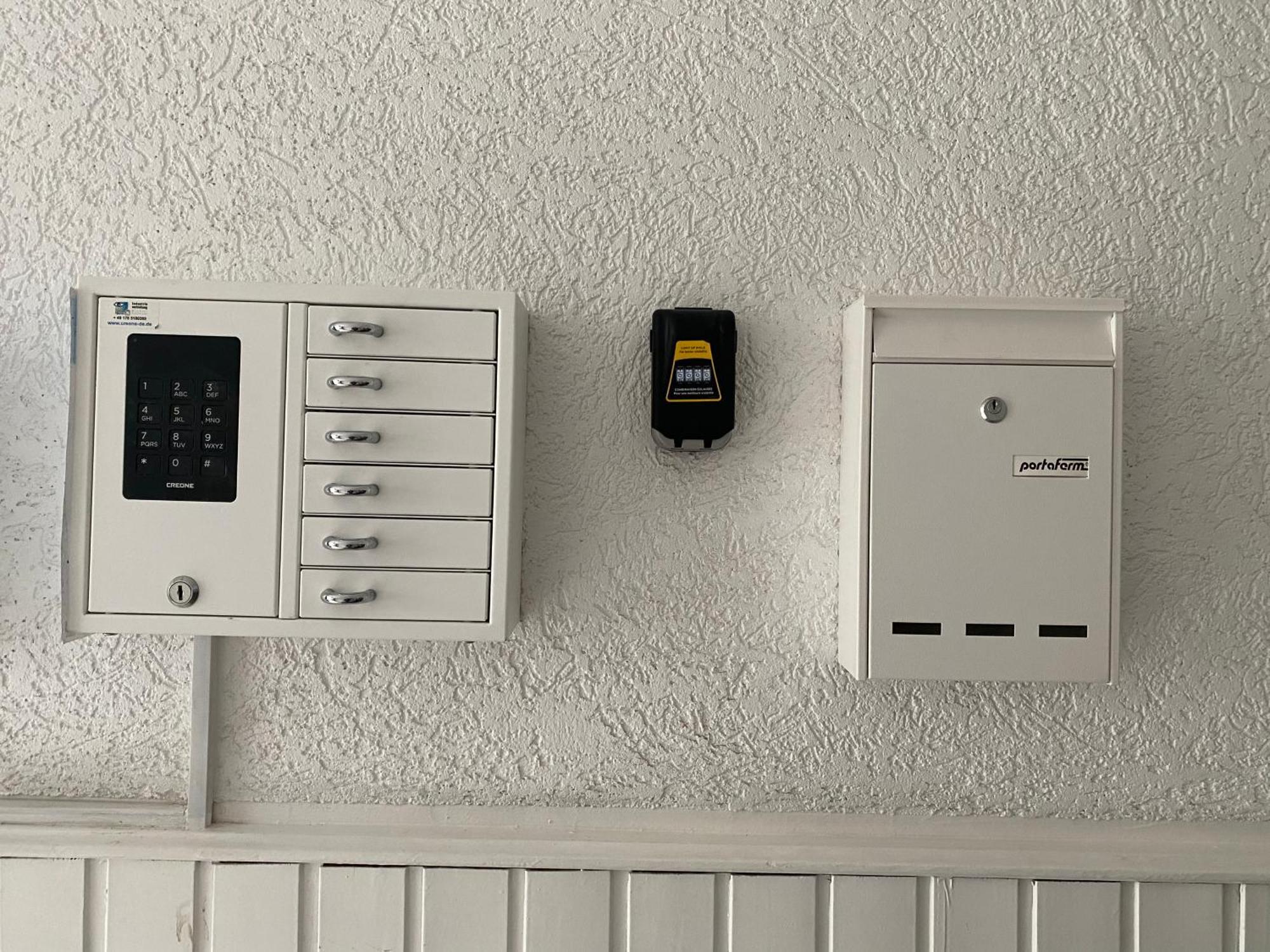 Apartments - Free Parking - Wifi - Kitchen Essen Bagian luar foto